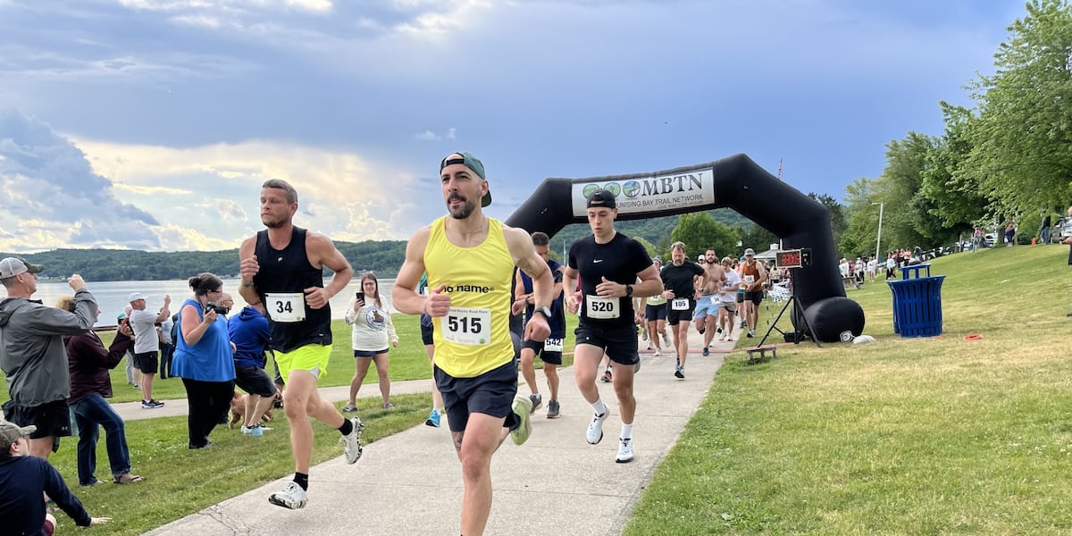 Pictured Rocks Run Hundreds of runners participate in 50th pictured rocks road race to ...