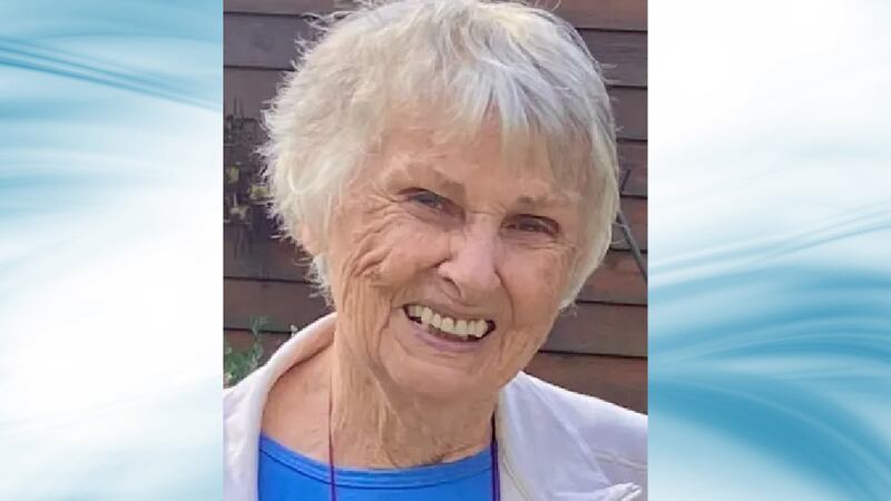 Gail was born in Robinson, Illinois, the daughter of Gerald and Deloris (Ritch) Flenner. She...
