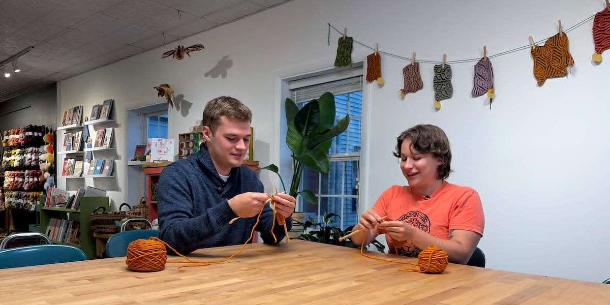Learning fiber arts at Moonspun Yarn