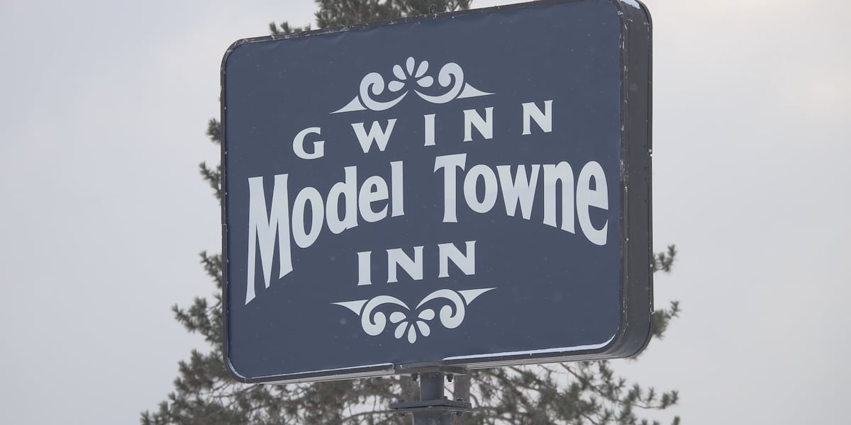 Gwinn’s Model Towne Inn for sale
