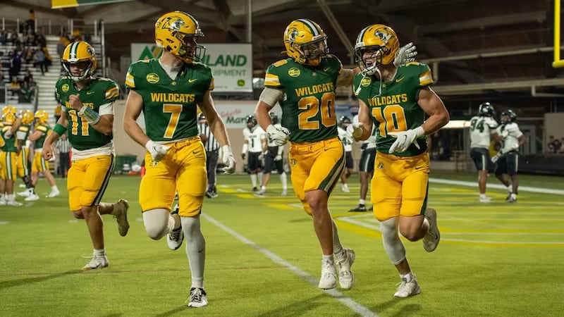 NMU football defeats Roosevelt for first win of Matt Janus era