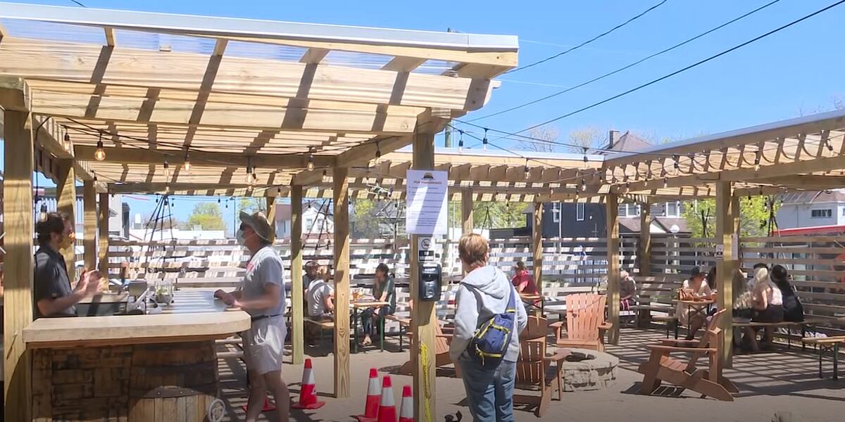 Local Restaurant Back Back in business: customers visit restaurants and bars after nearly two ...
