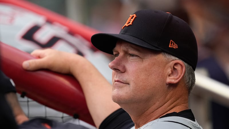 Ex-Astros manager A.J. Hinch back in playoffs with Tigers to face former  team in AL Wild Card Series