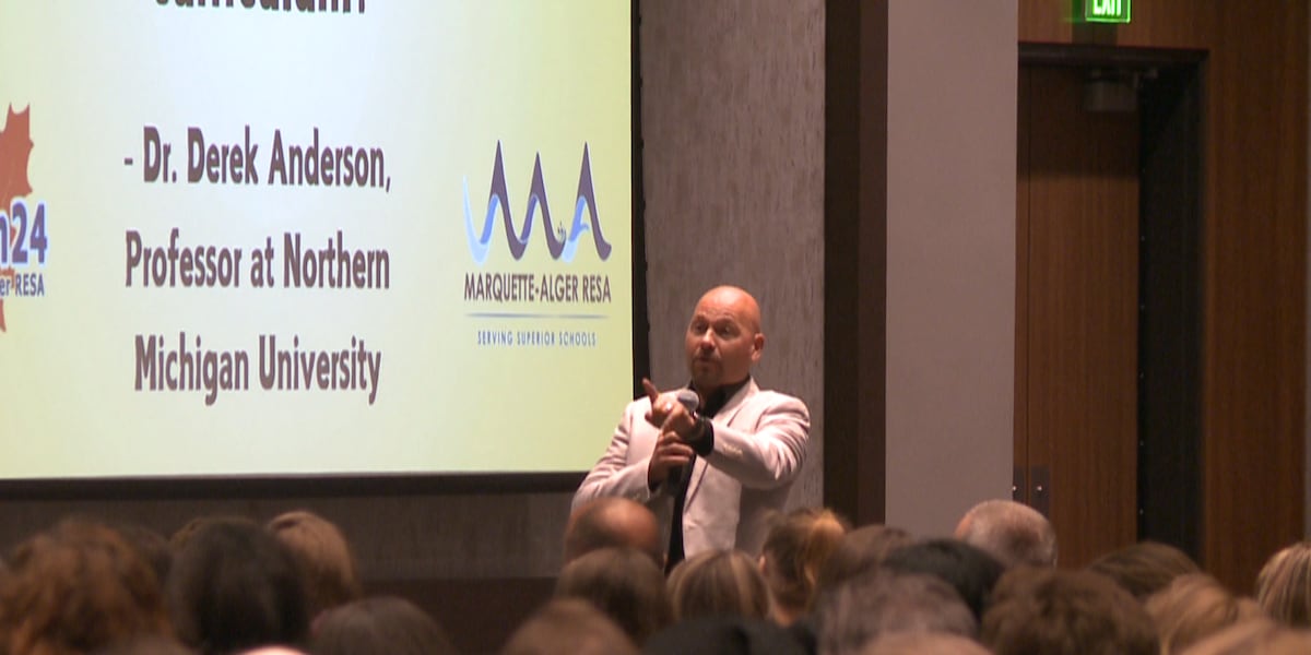 Educational Experts World-class educational experts help UP teachers during conference